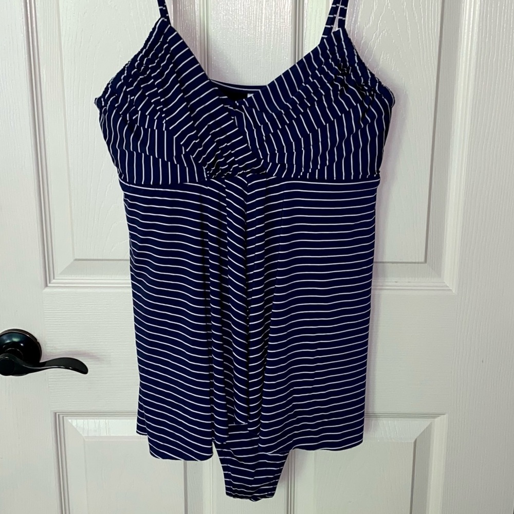 Garnet Hill Blue & White Striped Swim Dress☀️